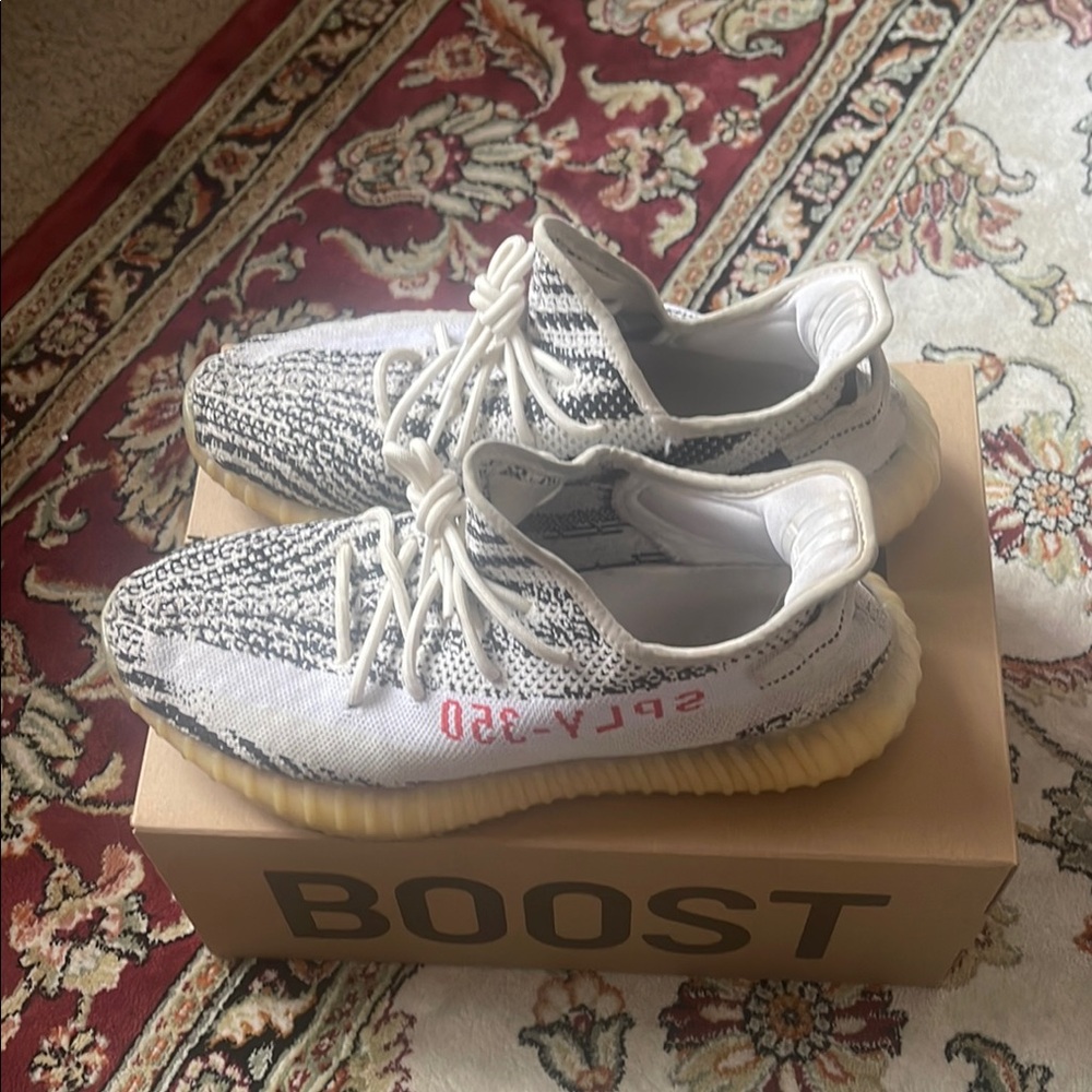 Adidas Yeezy Boost 350 V2 - Black and White